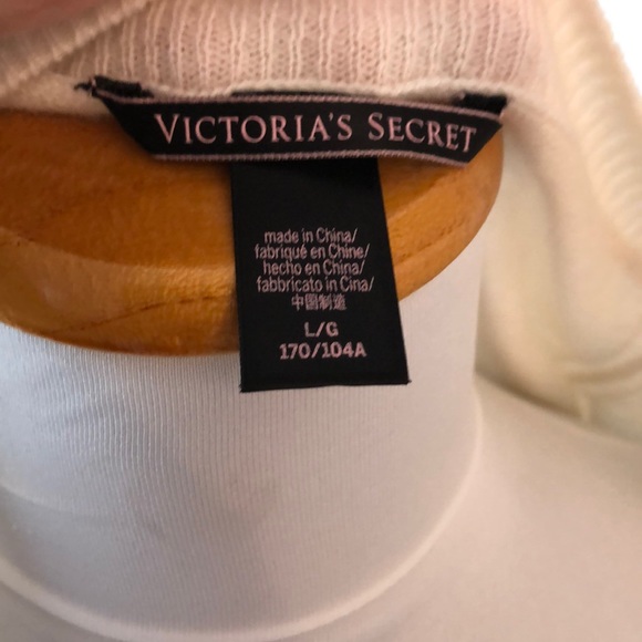 Victoria’s Secret Cashmere Sweater - Picture 4 of 8